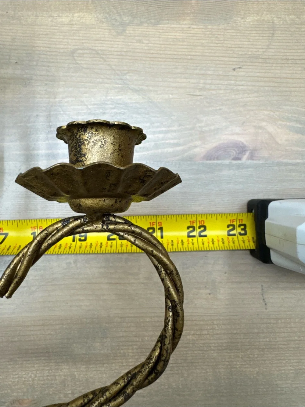 Vintage 1960s Hollywood Regency gold tone metal wall mount candelabra - set of 2